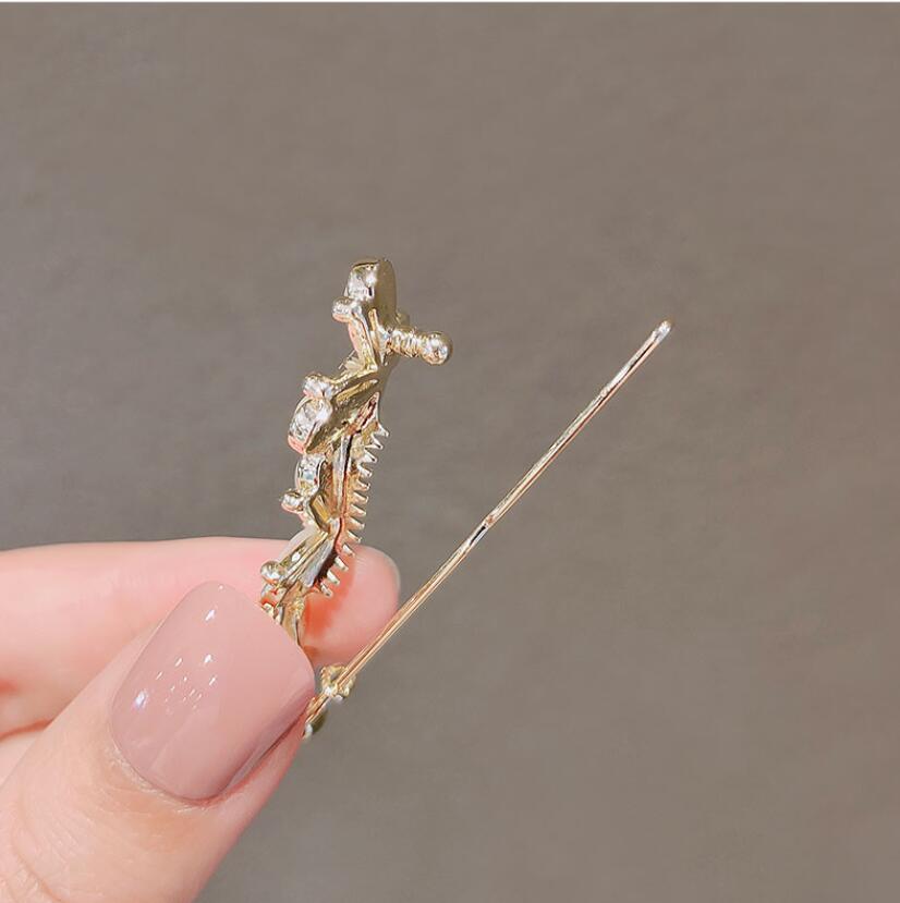 Perłowe spinki do włosów żaba  – Flower Frog Pin recenzja i cena